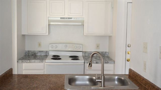 5500 Boca Raton Boulevard 426, Fort Worth, TX 76112