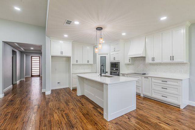 109 Gordons Circle, Runaway Bay, TX 76426