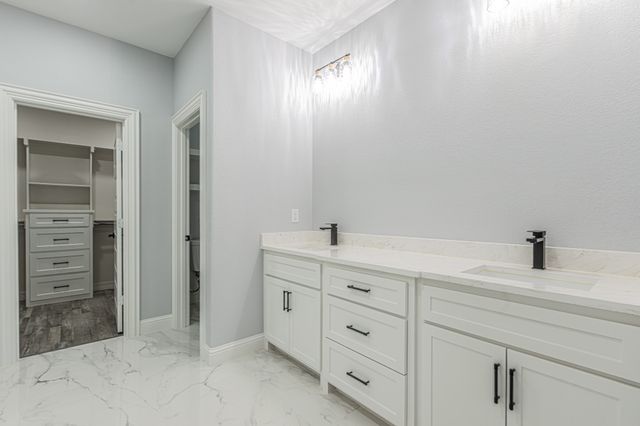 109 Gordons Circle, Runaway Bay, TX 76426