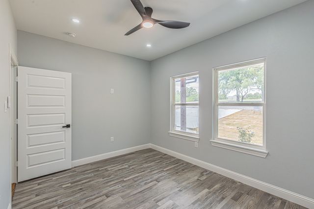 109 Gordons Circle, Runaway Bay, TX 76426