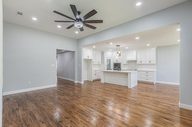 109 Gordons Circle, Runaway Bay, TX 76426