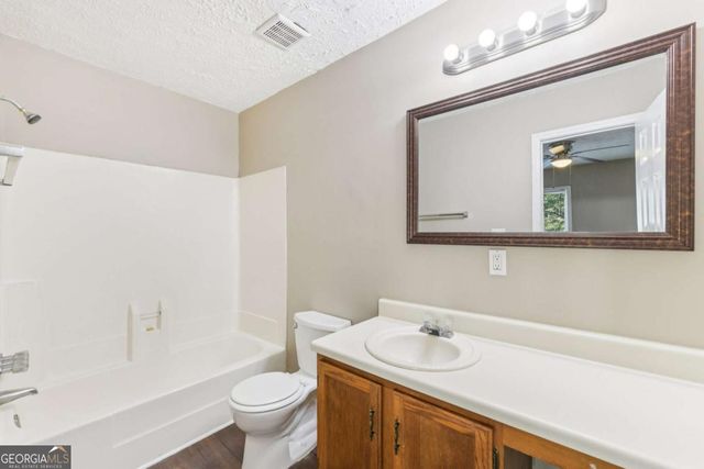 401 Autumn Leaf Way, Norcross, GA 30093