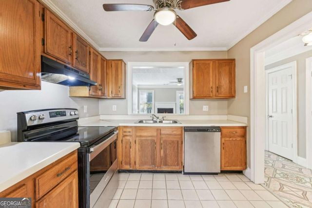 401 Autumn Leaf Way, Norcross, GA 30093