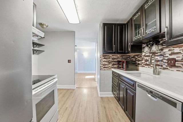 3172 Weirton Drive, Columbus, OH 43207