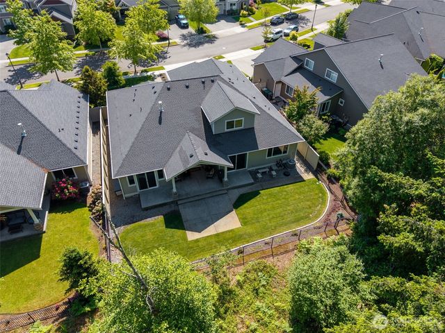 4309 Bogey Drive NE, Lacey, WA 98516