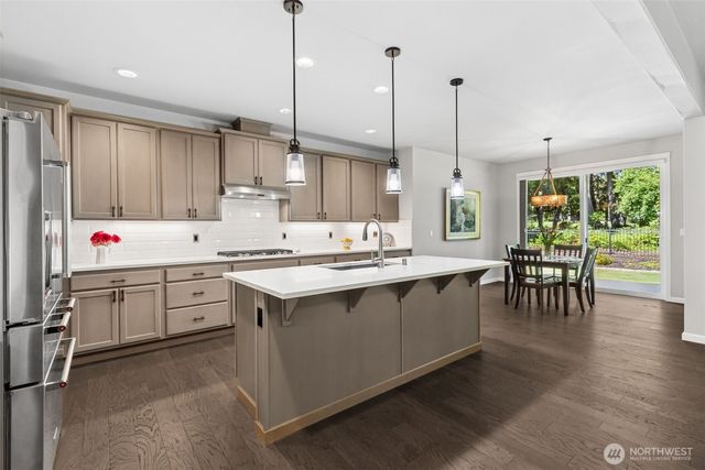 4309 Bogey Drive NE, Lacey, WA 98516