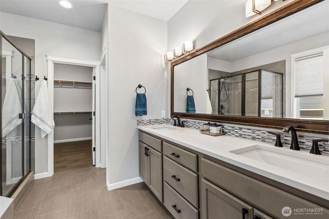 4309 Bogey Drive NE, Lacey, WA 98516