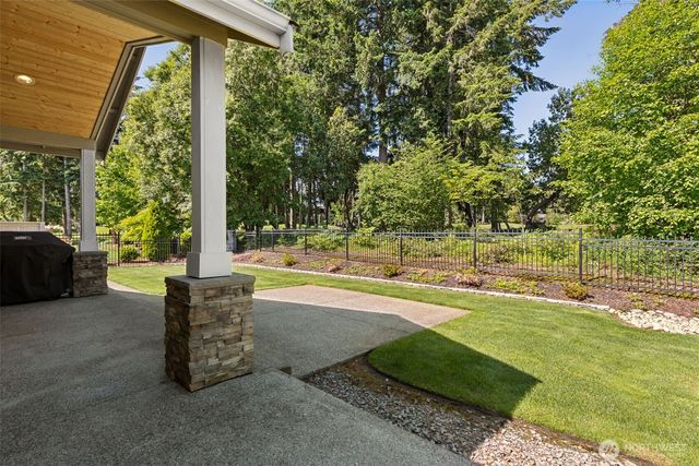 4309 Bogey Drive NE, Lacey, WA 98516