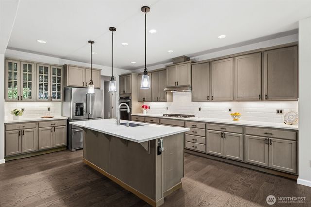 4309 Bogey Drive NE, Lacey, WA 98516