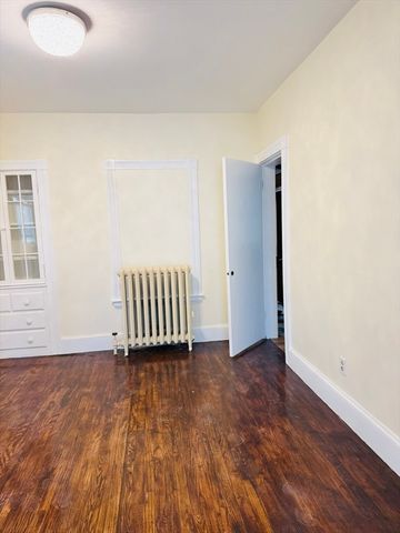 111 Walnut St 111, Everett, MA 02149