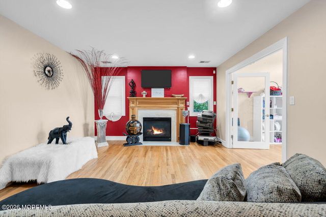 14 Dolan Avenue, Aberdeen, NJ 07747