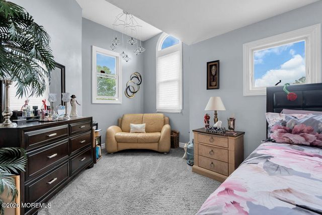 14 Dolan Avenue, Aberdeen, NJ 07747