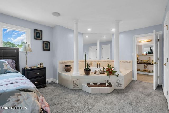 14 Dolan Avenue, Aberdeen, NJ 07747