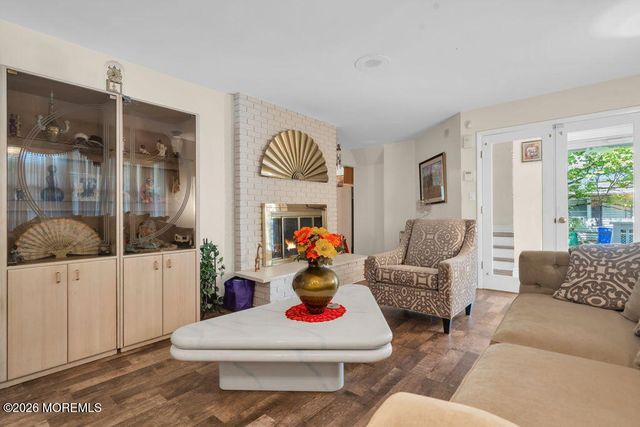 14 Dolan Avenue, Aberdeen, NJ 07747