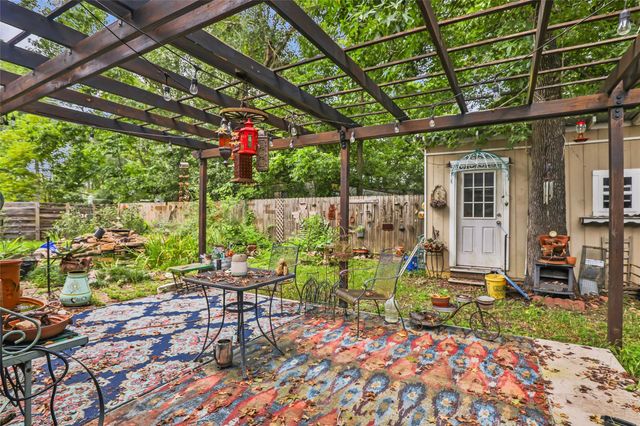 3005 Kindt Drive, Dayton, TX 77535