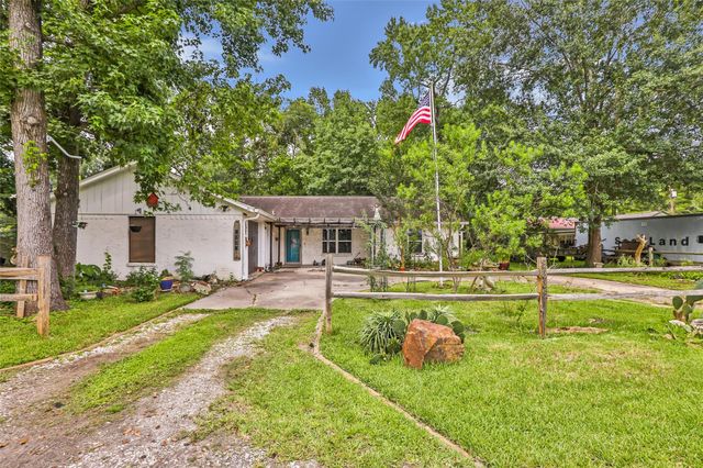 3005 Kindt Drive, Dayton, TX 77535