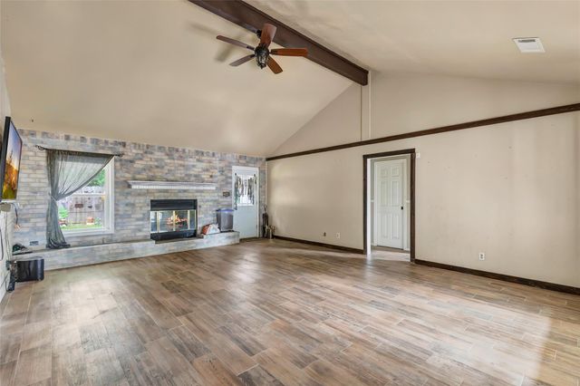 3005 Kindt Drive, Dayton, TX 77535