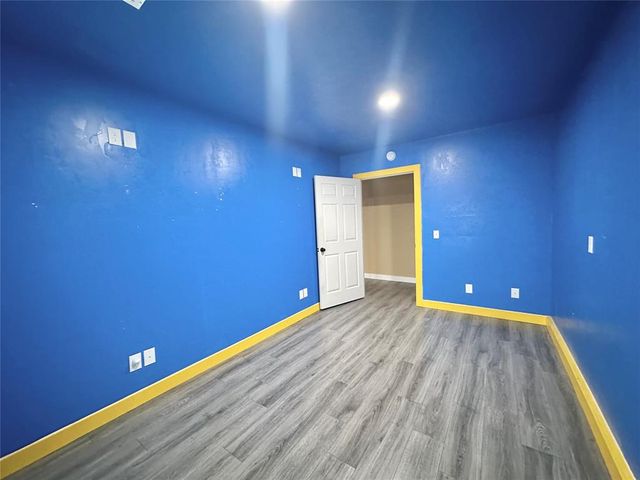 1914 Oak Tree Court, Shawnee, OK 74804