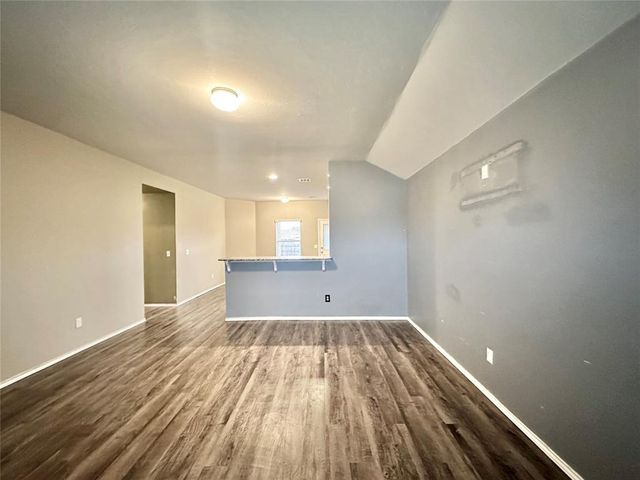 1914 Oak Tree Court, Shawnee, OK 74804