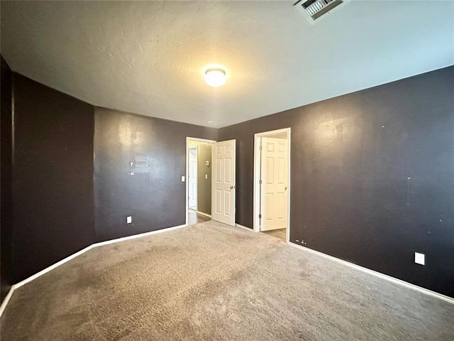 1914 Oak Tree Court, Shawnee, OK 74804