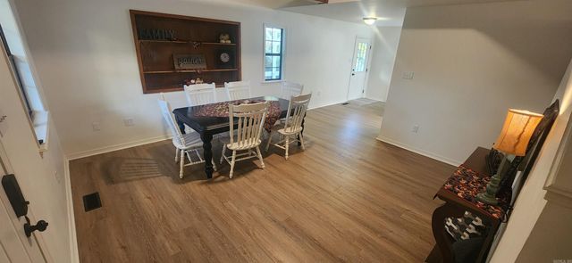 147 Sparksford Dr Drive, Russellville, AR 72802