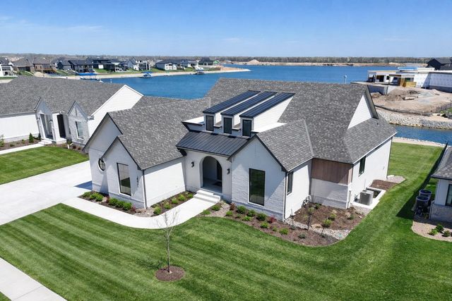 4620 N Ridge Port St., Wichita, KS 67205