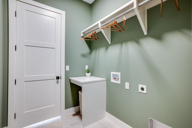 4620 N Ridge Port St., Wichita, KS 67205