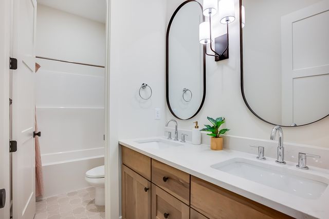 4620 N Ridge Port St., Wichita, KS 67205