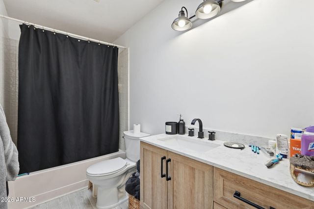 4205 E LUDLOW Drive, Phoenix, AZ 85032