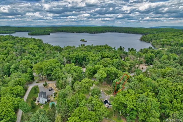 407 Yankee Lake Road, Wurtsboro, NY 12790