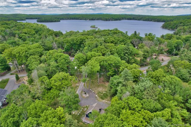 407 Yankee Lake Road, Wurtsboro, NY 12790