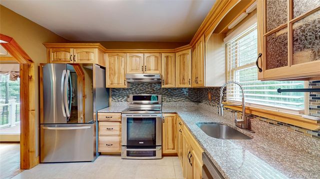 407 Yankee Lake Road, Wurtsboro, NY 12790