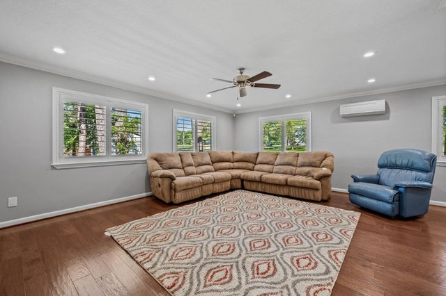 271 Jennings Lane, Livingston, TX 77351