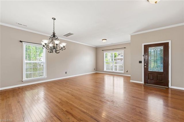 195 Creeks Edge Court, Clemmons, NC 27012