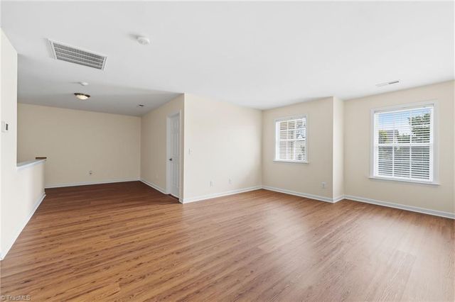 195 Creeks Edge Court, Clemmons, NC 27012