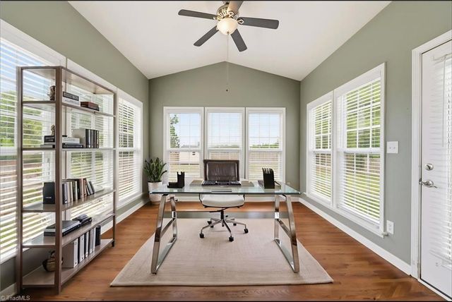195 Creeks Edge Court, Clemmons, NC 27012