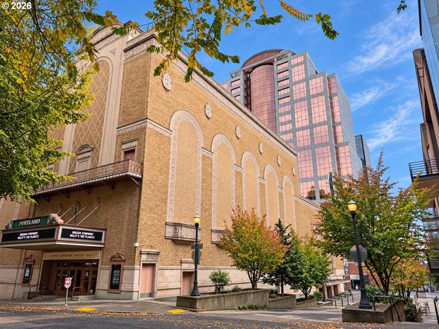 1005 Sw PARK Ave 703, Portland, OR 97205