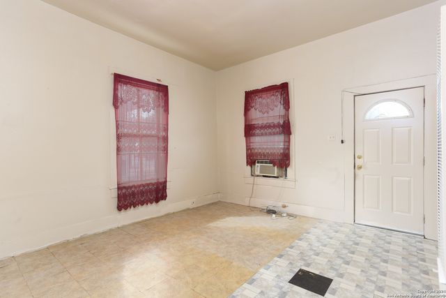 1238 PASO HONDO, San Antonio, TX 78202