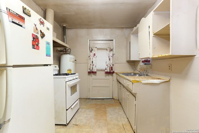 1238 PASO HONDO, San Antonio, TX 78202