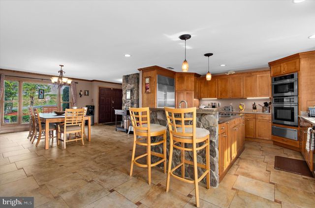 2067 OLD WASHINGTON RD, Westminster, MD 21157