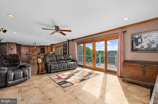 2067 OLD WASHINGTON RD, Westminster, MD 21157