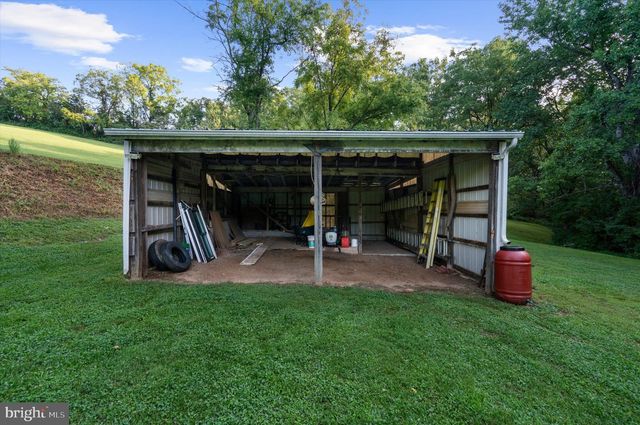 2067 OLD WASHINGTON RD, Westminster, MD 21157