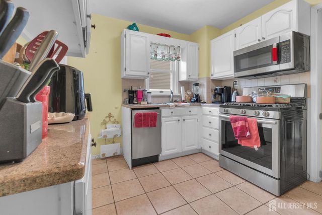 34 Chase Avenue, Avenel, NJ 07001