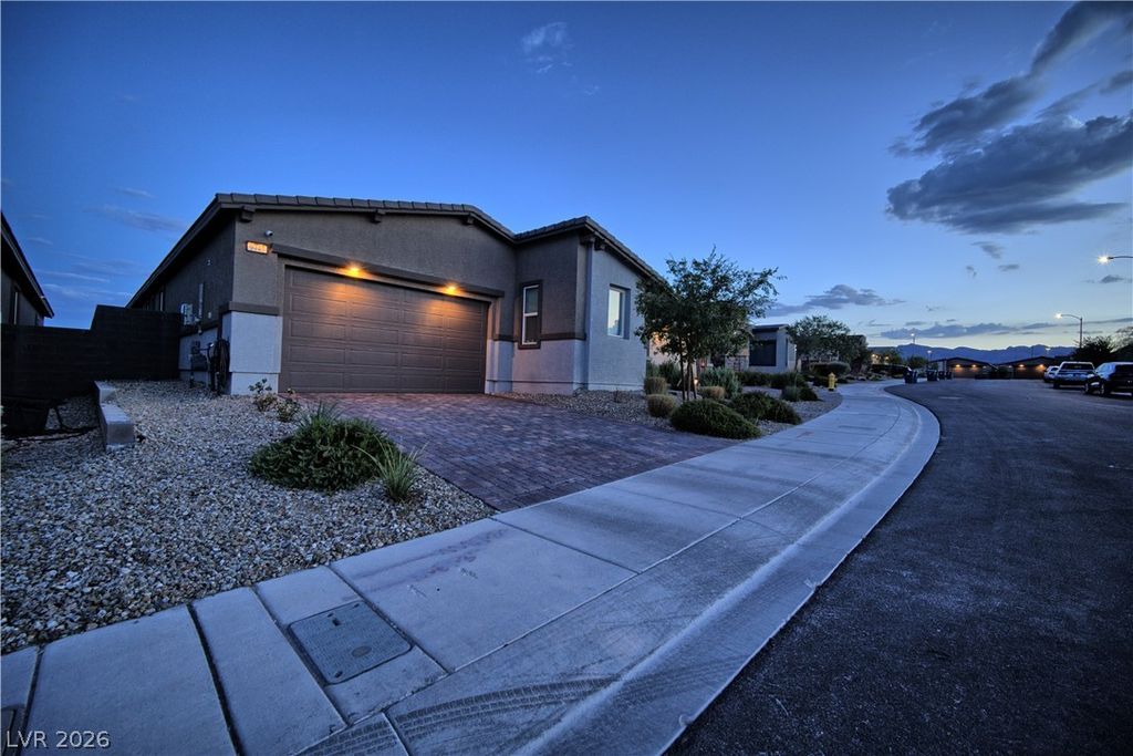 9447 Elmhurst Ridge Avenue, Las Vegas, NV 89143 — photo 5