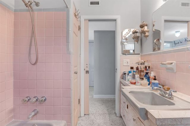 1719 CARDINAL DRIVE, Clearwater, FL 33759