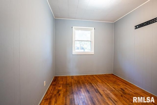 1500 N 13TH Street, Herrin, IL 62948