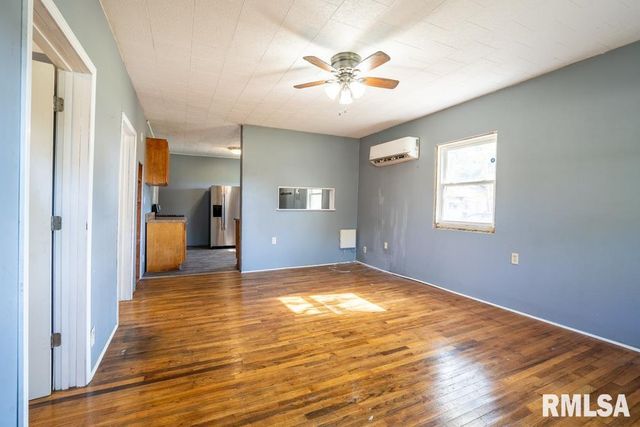 1500 N 13TH Street, Herrin, IL 62948