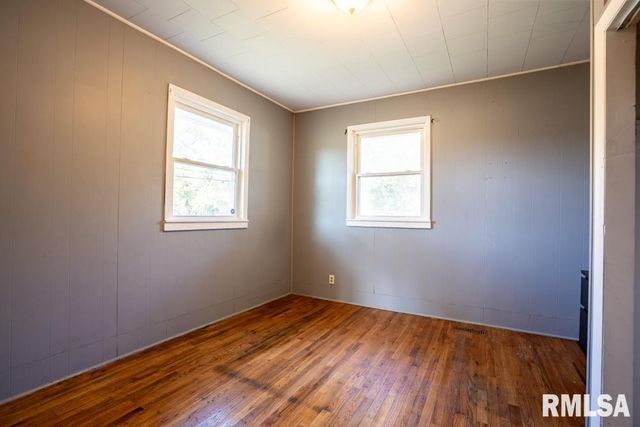 1500 N 13TH Street, Herrin, IL 62948