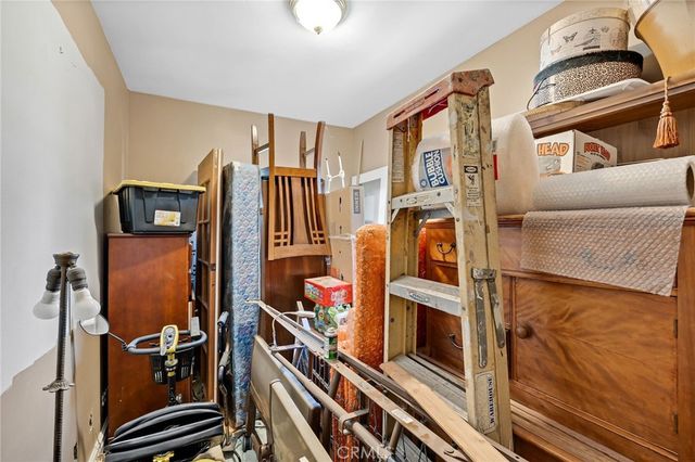 712 E Washington Ave, Orange, CA 92866