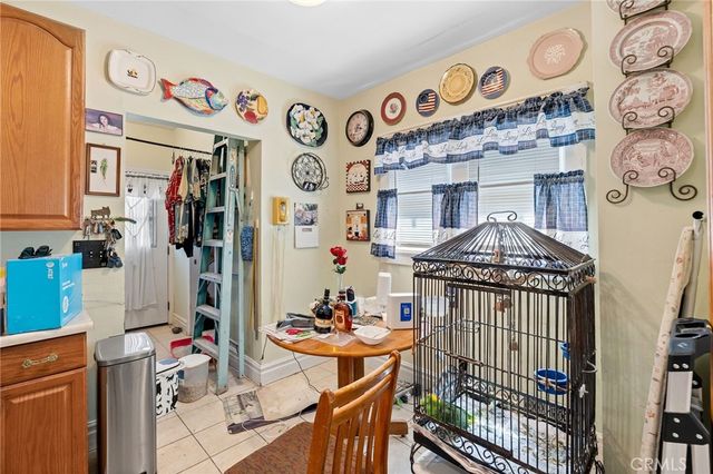 712 E Washington Ave, Orange, CA 92866